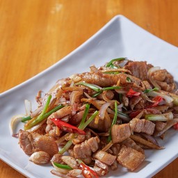 ผัดสามชั้น