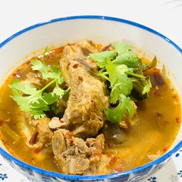 ต้มแซ่บกระดูกหมู