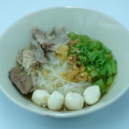 ก๋วยเตี๋ยว หมู น้ำใส