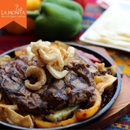 PORK CRACKLING AND STEAK FAJITA