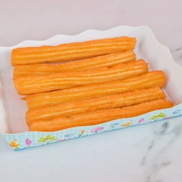 ปาท่องโก๋สเปน ตลาดไนท์พลาซ่า