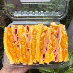 แซนวิชน้ำสลัดโบราณ (จุใจ)