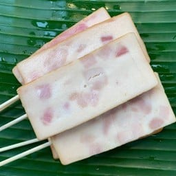 ลูกชิ้นปิ้งบ้านก๋ง