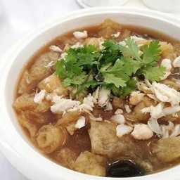 กระเพาะปลาน้ำแดง
