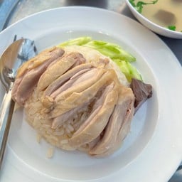 ข้าวมันไก่พลอยเอง-เรวดี ซ.เรวดี