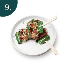 หมูห่อข้าวกระเจี๊ยบญี่ปุ่นย่าง