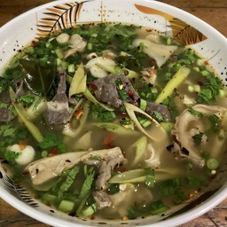 ต้มเเซ่บเครื่องในเนื้อเอ็นขม-ไม่ขม