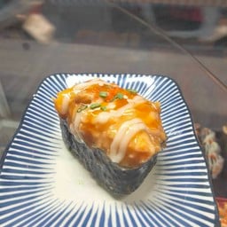 สลัดแซลมอนสไปร์ซี่