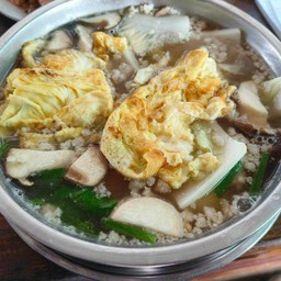 แกงจืดเต้าหู้ไข่น้ำ