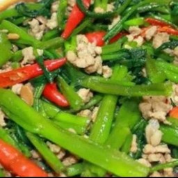 ผัดผักบุ้ง
