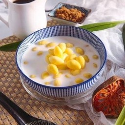 แปะก๊วยมะพร้าวอ่อน นมสด