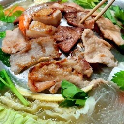 หมูกระทะ บิน..หลา Grilled pork on the roadside
