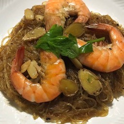 กุ้งอบวุ้นเส้น