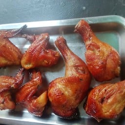 แซ่บ อาหารอิสาน รสแซ่บ