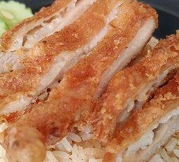 ข้าวมันไก่ทอดพิเศษ