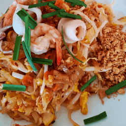 ผัดไทย หอยทอด เมืองฉอด
