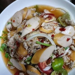 ยําวุ้นเส้นไส้กรอกหมูสับ
