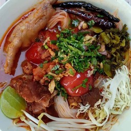 ขนมจีนน้ำเงี้ยว