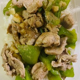 ข้าว ผัดพริกสดหมู