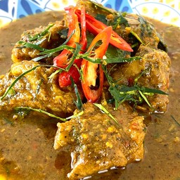 แกงคั่วกระดูกหมูอ่อน