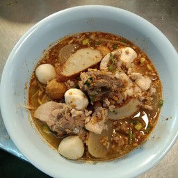 เกาเหลาหมูต้มยํา