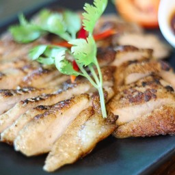 หมูย่างจิ้มแจ่ว (Grilled pork with spicy dip)