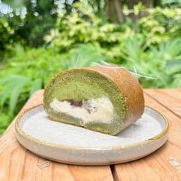 Matcha Azuki Roll