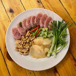 แหนมทรงเครื่อง