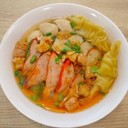 บะหมี่เกี๊ยวหมูแดง