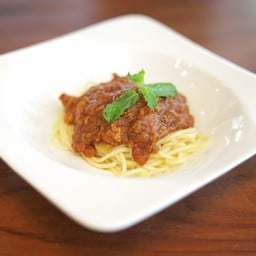 สปาเก็ตตี้คาซอสมะเขือเทศ (Spaghetti Tomato Sauce)
