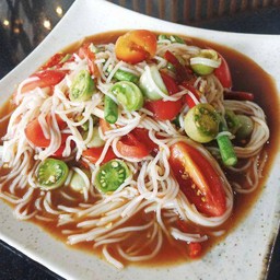 ตำขนมจีน