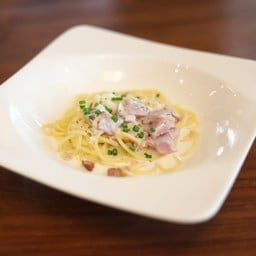 สปาเก็ตตี้คาโบนาร่า (SPAGHETTI CARBONARA)