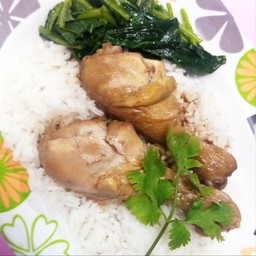 ข้าวน่องไก่ตุ๋น