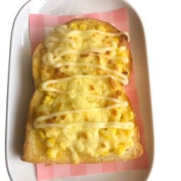 ปังข้าวโพดอบชีส