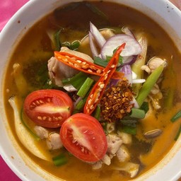 ต้มแซ่บไก่