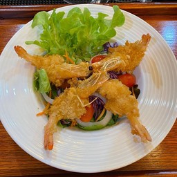 สลัดกุ้งทอด