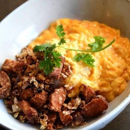 ข้าวไข่ข้นหมูทอดน้ำปลา (หมูเนื้อแดงล้วน)