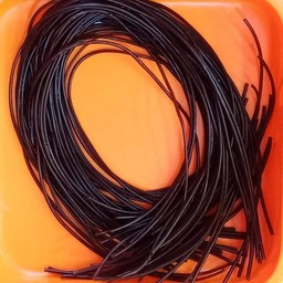 เส้นบุกดำ