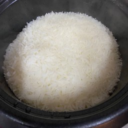 ข้าวสวย (ข้าวหอมมะลิ)