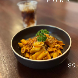 Penne pork