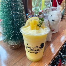 สับปะรดสดปั่น