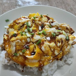 ข้าวไข่ขยี้ซอส พริก เกาหลี