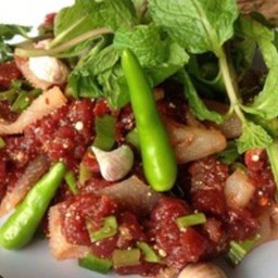 ก้อยเนื้อดิบ