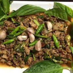 ลาบเนื้อดิบ