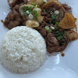 ข้าวเนื้อผัดซอสญี่ปุ่น