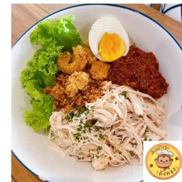 เส้นหมี่แห้งต้มยำไก่ฉีก(น้ำพริกกากหมูให้หนึ่งซอง)ไม่มีไข่