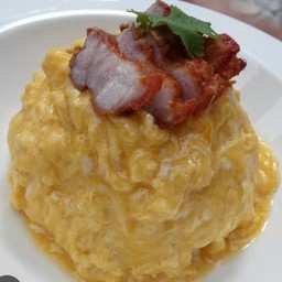 ข้าวไข่ข้นสามชั้นทอดน้ำปลา