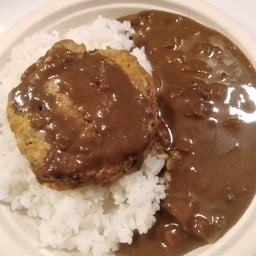 อุซางิจัง แกงกะหรี่ญี่ปุ่น(อินดี้ปิ่นเกล้า)