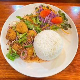 ข้าวยำแซ่บไก่ป๊อบ