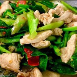 ข้าวคะน้าไก่